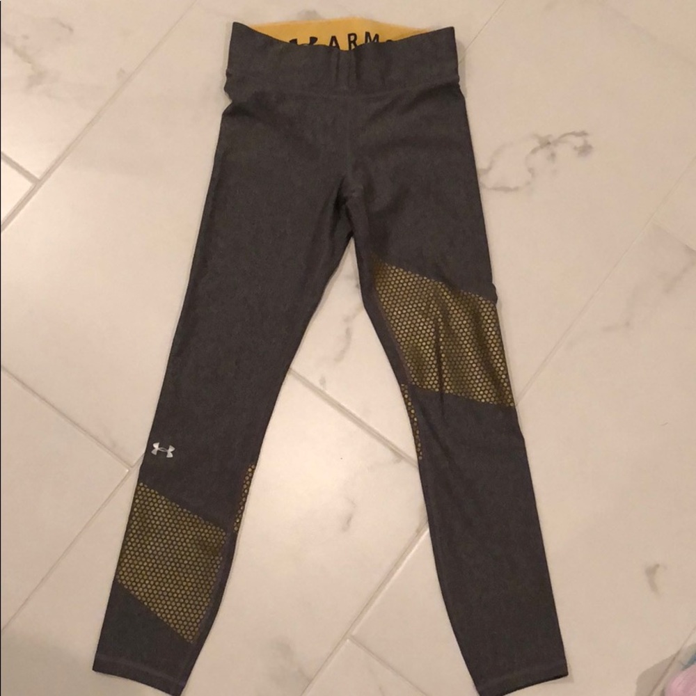 Under armour heatgear pants 🎁bundle top for $18🎁
